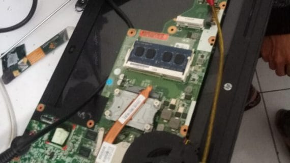 Laptop No Display, Cek Mainboard Terlebih Dahulu