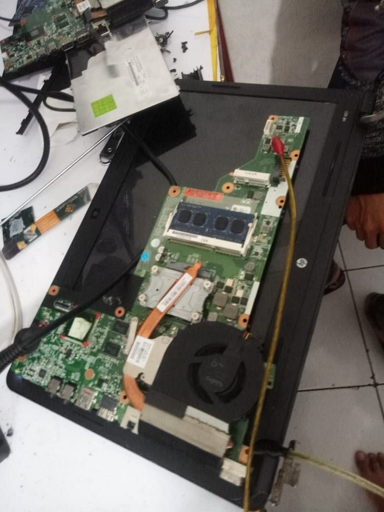 Laptop No Display, Cek Mainboard Terlebih Dahulu ...