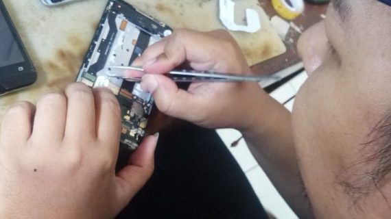 Penggantian Baterai Yang Ngedrop