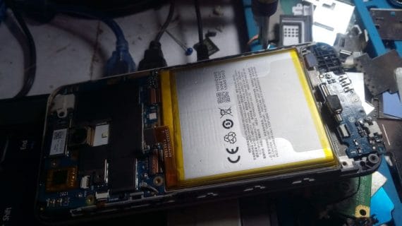 Handphone Not Charging, Yuk Cek Konektornya