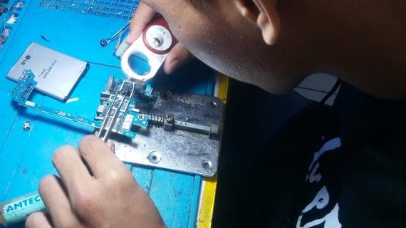 Ganti IC Power Handphone yang Mati