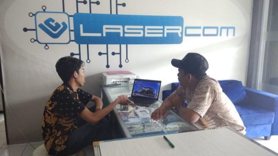 Proses Pengecekkan Laptop yang Mau di Jual User